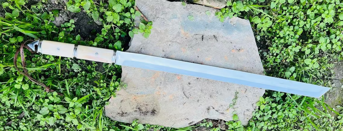 21 inch Yak Bone Handle Tanto Sword