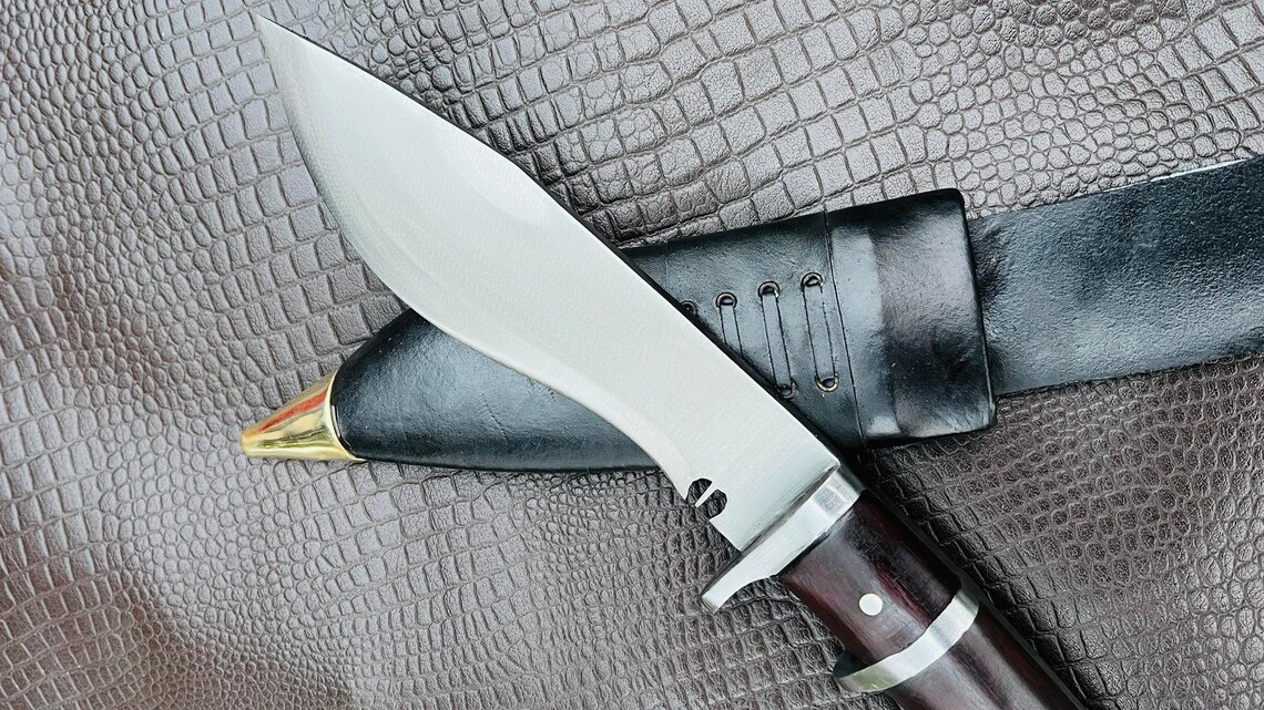 bushcraft kukri